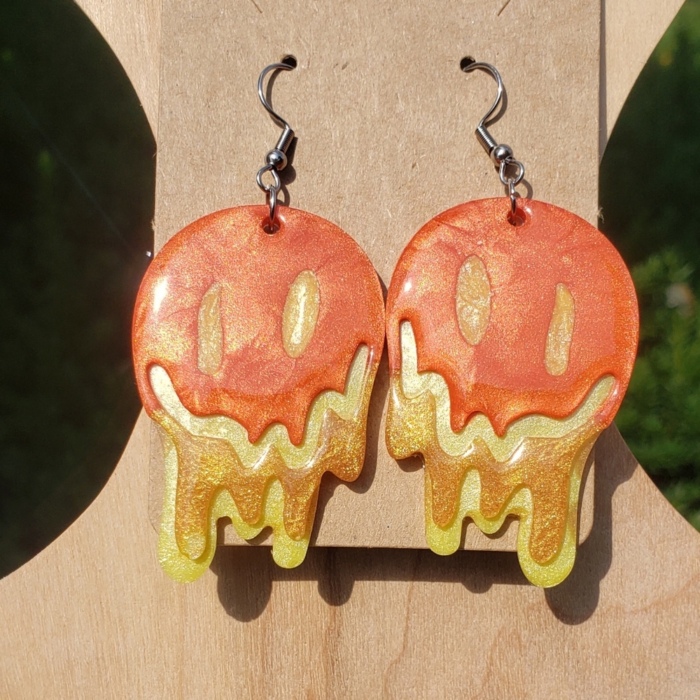 Melting Smiley Face Earrings/ Resin/ Handmade/ Stainless Steel Hooks 🧡⭐ - Picture 4 of 4